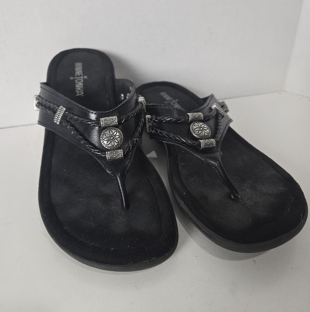 Minnetonka Southwest Black Sandals